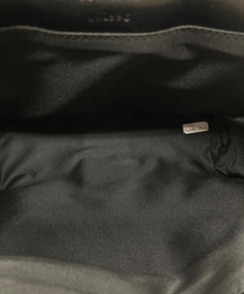GUCCI（グッチ）GUCCI (グッチ) ポーチ ブラックの古着・服飾アイテム