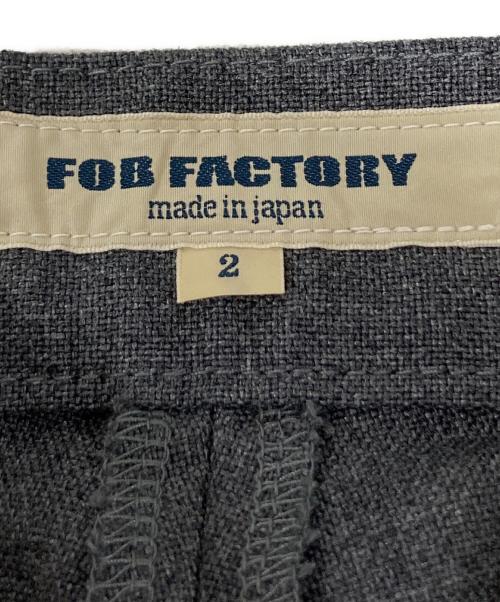 F.O.B FACTORY（エフオービー ファクトリー）F.O.B FACTORY (エフオービー ファクトリー) スタプレ ワイドパンツ グレー サイズ:2の古着・服飾アイテム