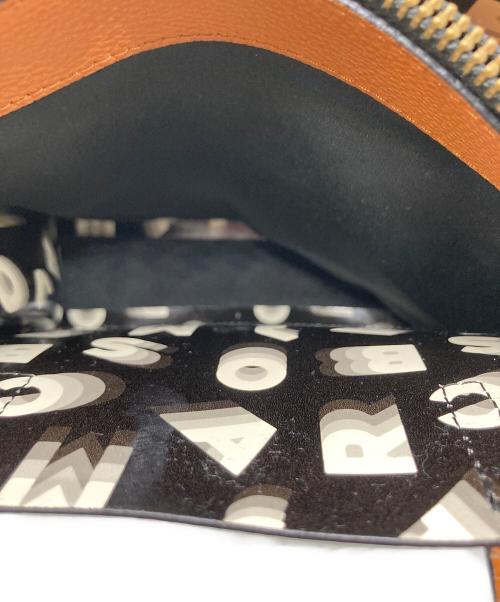 MARC JACOBS（マークジェイコブズ）MARC JACOBS (マークジェイコブズ) SMOKED ALMOND MULTI ベージュ×ブラックの古着・服飾アイテム