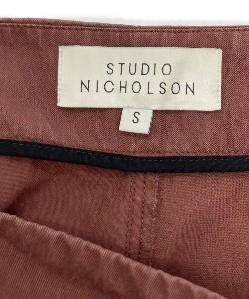 STUDIO NICHOLSON（スタジオ ニコルソン）STUDIO NICHOLSON (スタジオ ニコルソン) ナイロンパンツ レッド サイズ:Sの古着・服飾アイテム