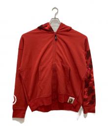 A BATHING APE（ア ベイシング エイプ）の古着「SHARK FULL ZIP HOODIE」｜レッド