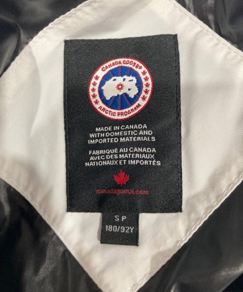 CANADA GOOSE（カナダグース）CANADA GOOSE (カナダグース) UPDATED HYBRIDGE BASE ホワイト サイズ:Sの古着・服飾アイテム