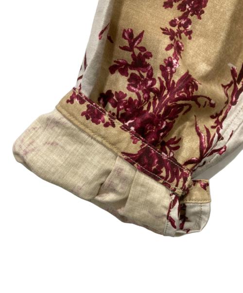 45R（フォーティファイブ・アール）45R (フォーティファイブ・アール) シャンデリアフラワープリントのギャザードレス ベージュ サイズ:Freeの古着・服飾アイテム