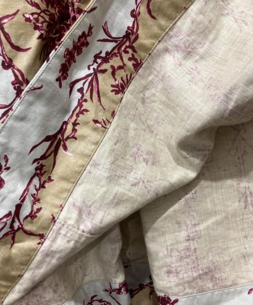 45R（フォーティファイブ・アール）45R (フォーティファイブ・アール) シャンデリアフラワープリントのギャザードレス ベージュ サイズ:Freeの古着・服飾アイテム