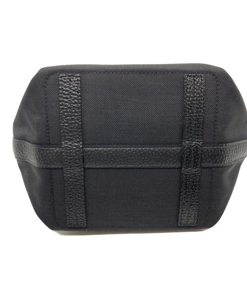 A.D.M.J.（エーディーエムジェイ）A.D.M.J. (エーディーエムジェイ) ボトムアクセントショルダーバッグ ブラックの古着・服飾アイテム