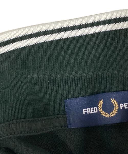FRED PERRY（フレッドペリー）FRED PERRY (フレッドペリー) ポロシャツ カーキ サイズ:Mの古着・服飾アイテム