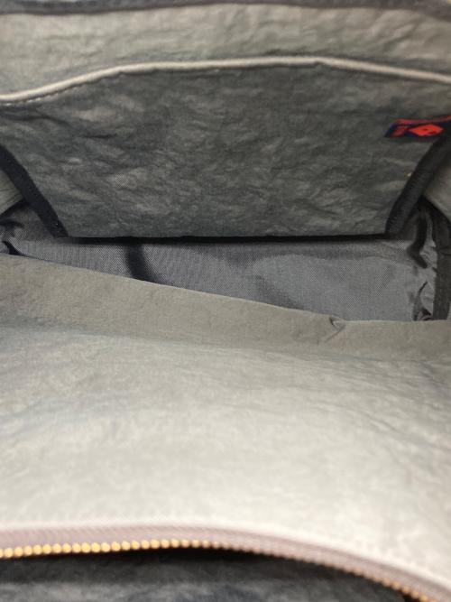 TUTUMU（ツツム）TUTUMU (ツツム) トートバッグ グレーの古着・服飾アイテム