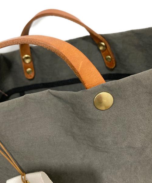 TUTUMU（ツツム）TUTUMU (ツツム) トートバッグ グレーの古着・服飾アイテム