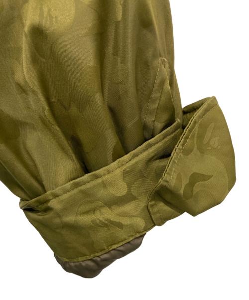A BATHING APE（ア ベイシング エイプ）A BATHING APE (ア ベイシング エイプ) M-43カモ柄ダウンジャケット カーキ サイズ:Sの古着・服飾アイテム