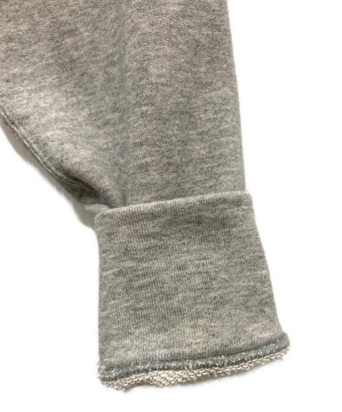 PLAY COMME des GARCONS（プレイコムデギャルソン）PLAY COMME des GARCONS (プレイコムデギャルソン) Zip-Up Hoodie With Red Emblem グレー サイズ:Sの古着・服飾アイテム