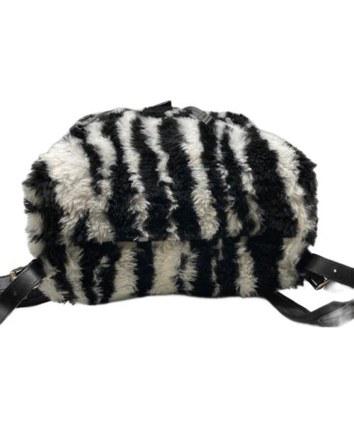 MOSCHINO（モスキーノ）MOSCHINO (モスキーノ) ゼブラ柄ファーリュック ホワイト×ブラックの古着・服飾アイテム