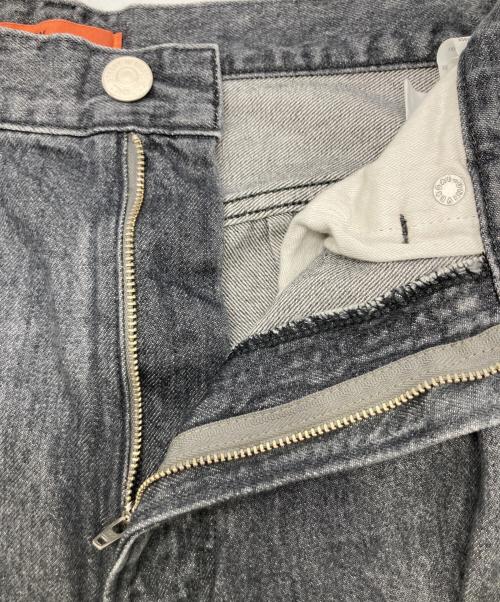 NEEDBY（ニードバイ）NEEDBY (ニードバイ) デニムパンツ グレー サイズ:28の古着・服飾アイテム