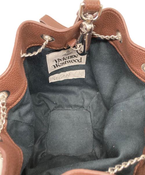 Vivienne Westwood（ヴィヴィアンウエストウッド）Vivienne Westwood (ヴィヴィアンウエストウッド) 巾着ショルダーバッグ ブラウンの古着・服飾アイテム