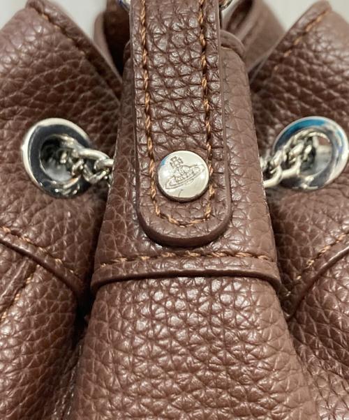 Vivienne Westwood（ヴィヴィアンウエストウッド）Vivienne Westwood (ヴィヴィアンウエストウッド) 巾着ショルダーバッグ ブラウンの古着・服飾アイテム