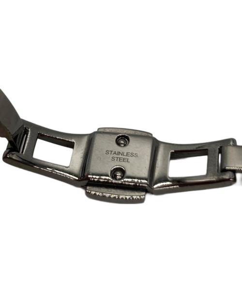 Vivienne Westwood（ヴィヴィアンウエストウッド）Vivienne Westwood (ヴィヴィアンウエストウッド) アーマーウォッチ グレーの古着・服飾アイテム