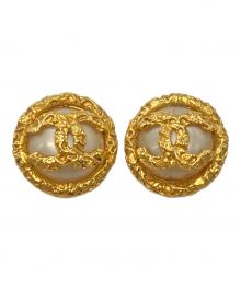 CHANEL（シャネル）の古着「溶岩ココマークパールイヤリング」｜ゴールド