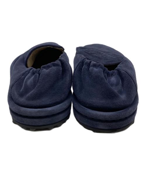 EMPORIO ARMANI（エンポリオアルマーニ）EMPORIO ARMANI (エンポリオアルマーニ) エンボスロゴシューズ ネイビー サイズ:6の古着・服飾アイテム