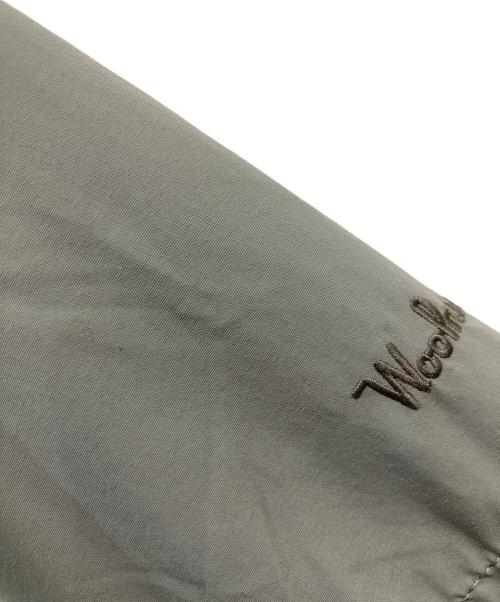 WOOLRICH（ウールリッチ）WOOLRICH (ウールリッチ) ナイロンジャケット グレー サイズ:Sの古着・服飾アイテム