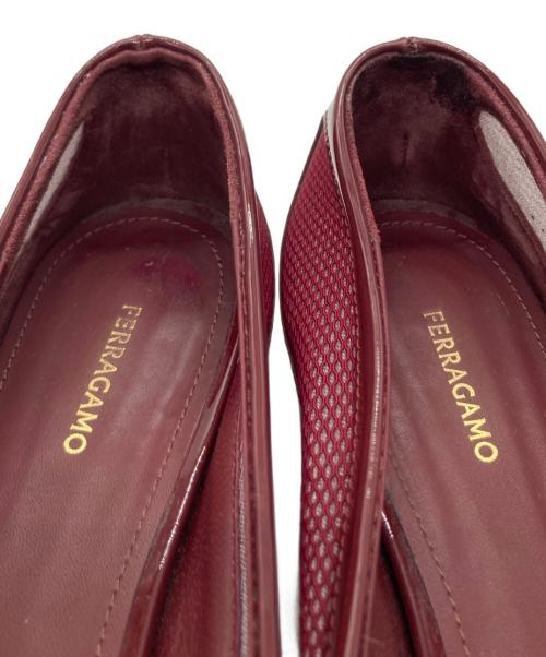 Salvatore Ferragamo（サルヴァトーレ フェラガモ）Salvatore Ferragamo (サルヴァトーレ フェラガモ) ZEA MESH ヴァラリボンフラットシューズ ボルドー サイズ:6　1/2の古着・服飾アイテム