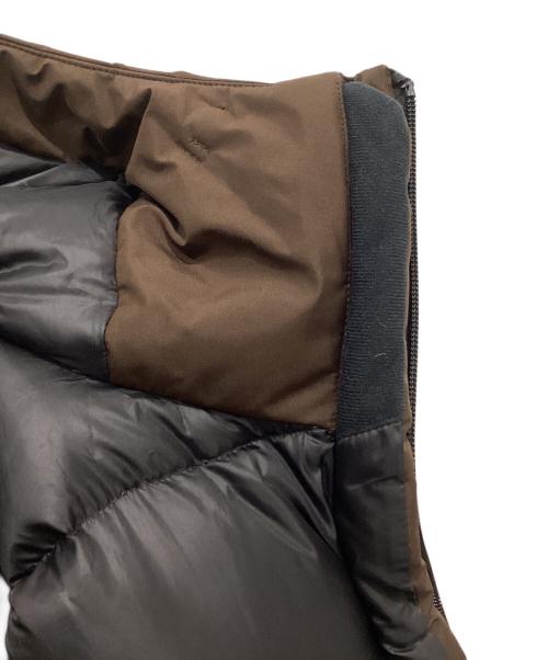 HELLY HANSEN（ヘリーハンセン）HELLY HANSEN (ヘリーハンセン) スリックダウンジャケット ブラウン サイズ:Mの古着・服飾アイテム