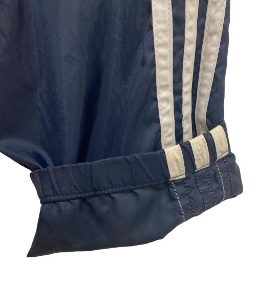 adidas（アディダス）adidas (アディダス) ナイロンジャケット ネイビー サイズ:-の古着・服飾アイテム