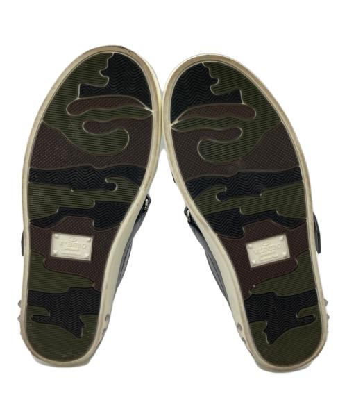 VALENTINO（ヴァレンティノ）VALENTINO (ヴァレンティノ) ロックスタッズ レザーベルト スニーカー ブラック サイズ:40の古着・服飾アイテム