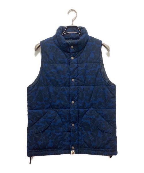 A BATHING APE（アベイシングエイプ）A BATHING APE (ア ベイシング エイプ) ダウンベスト ブルー サイズ:Mの古着・服飾アイテム