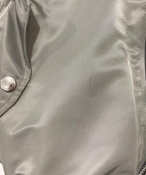 uniform experiment（ユニフォームエクスペリメント）uniform experiment (ユニフォームエクスペリメント) GRAFFITI REVERSIBLE MA-1 ブラック×グレー サイズ:1の古着・服飾アイテム