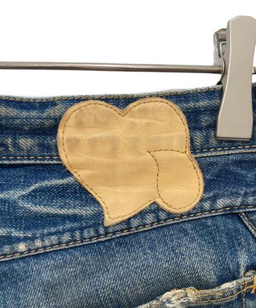 n(n) by NUMBER (N)INE（エヌエヌバイナンバーナイン）n(n) by NUMBER (N)INE (エヌエヌバイナンバーナイン) ダメージ加工ダーツデニムパンツ インディゴ サイズ:2の古着・服飾アイテム