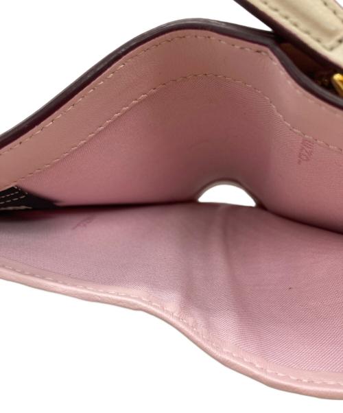 FENDI（フェンディ）FENDI (フェンディ) 2つ折り財布 ベージュの古着・服飾アイテム