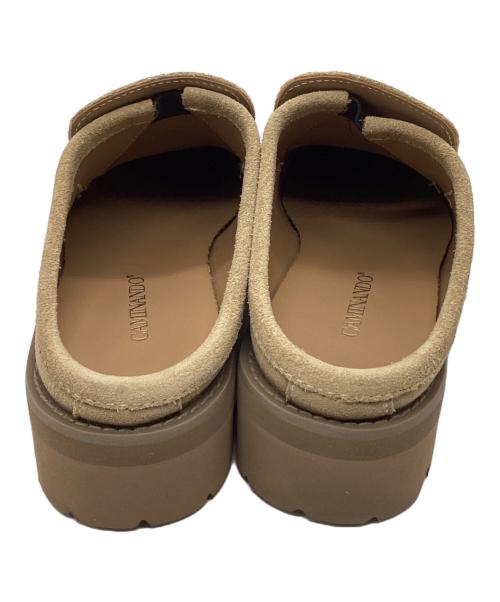 Caminando（カミナンド）Caminando (カミナンド) MID BIT MULE CAMEL SUEDE ベージュ サイズ:7の古着・服飾アイテム