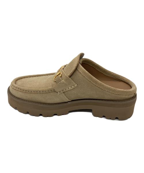 Caminando（カミナンド）Caminando (カミナンド) MID BIT MULE CAMEL SUEDE ベージュ サイズ:7の古着・服飾アイテム