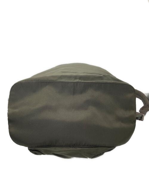 PRADA（プラダ）PRADA (プラダ) ナイロンリュック カーキの古着・服飾アイテム