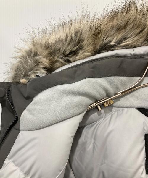 THE NORTH FACE（ザ ノース フェイス）THE NORTH FACE (ザ ノース フェイス) ダウンコート グレー サイズ:Mの古着・服飾アイテム