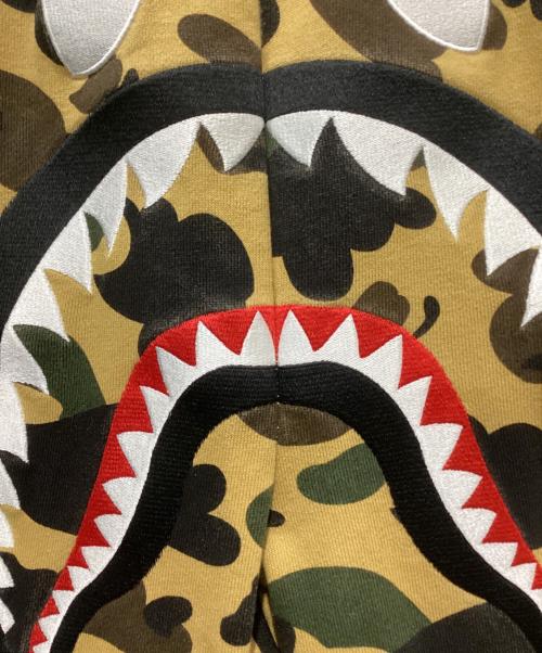 A BATHING APE（ア ベイシング エイプ）A BATHING APE (ア ベイシング エイプ) 1st Camo Sweat Pants カーキ サイズ:Mの古着・服飾アイテム