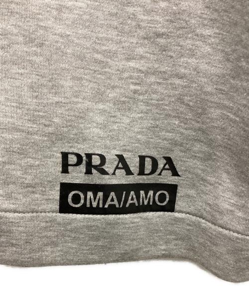 PRADA（プラダ）PRADA (プラダ) バナナロゴスウェットTシャツ グレー サイズ:Mの古着・服飾アイテム