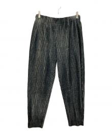 HOMME PLISSE ISSEY MIYAKE（オム プリッセ イッセイ ミヤケ）の古着「NETWORK CHECK テーパードパンツ」｜グリーン
