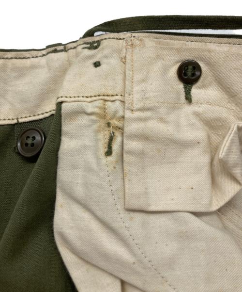 US ARMY（ユーエスアーミー）US ARMY (ユーエスアーミー) M-51カーゴパンツ / 50's カーキ サイズ:R-Mの古着・服飾アイテム
