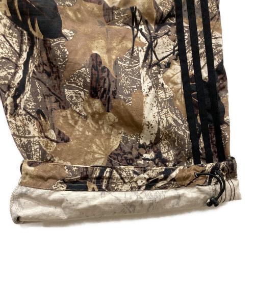 adidas（アディダス）adidas (アディダス) 迷彩 カーゴ ジップオフ パンツ カーキ サイズ:Lの古着・服飾アイテム