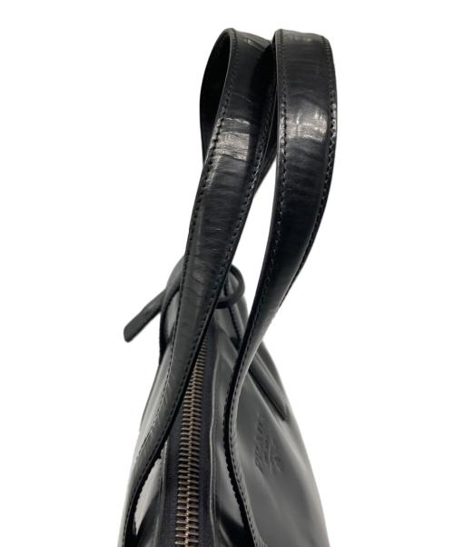 PRADA（プラダ）PRADA (プラダ) ミニボストンエナメルハンドバッグ ブラックの古着・服飾アイテム