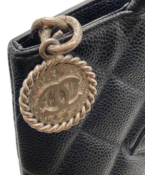 CHANEL（シャネル）CHANEL (シャネル) キャビアスキントートバッグ ブラックの古着・服飾アイテム