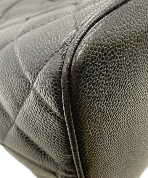 CHANEL（シャネル）CHANEL (シャネル) キャビアスキントートバッグ ブラックの古着・服飾アイテム