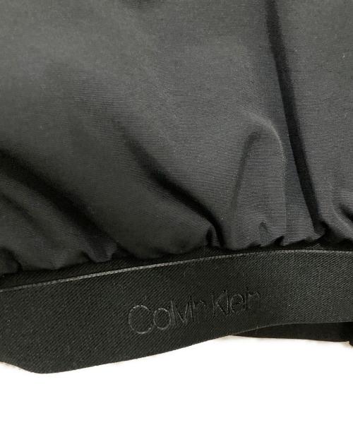 Calvin Klein（カルバンクライン）Calvin Klein (カルバンクライン) エッセンシャル パデッド ブルゾン ブラック サイズ:Lの古着・服飾アイテム