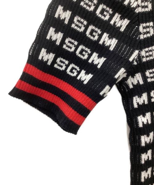 MSGM（エムエスジーエム）MSGM (エムエスジーエム) 総柄半袖ニット ブラック サイズ:Sの古着・服飾アイテム