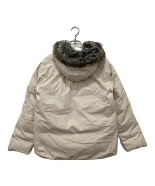 AIGLE（エーグル）AIGLE (エーグル) 透湿防水 フーデット ファーダウン ジャケット アイボリー サイズ:Mの古着・服飾アイテム