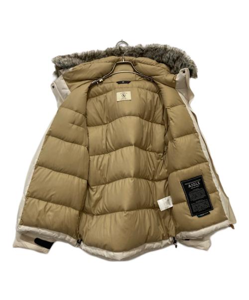 AIGLE（エーグル）AIGLE (エーグル) 透湿防水 フーデット ファーダウン ジャケット アイボリー サイズ:Mの古着・服飾アイテム