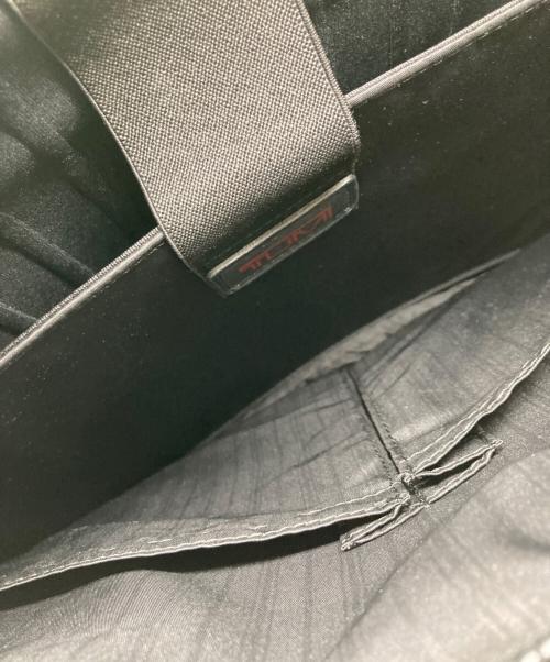 TUMI（トゥミ）TUMI (トゥミ) オーバーナイト・エクスパンダブル・ボーディングブリーフケース ブラックの古着・服飾アイテム