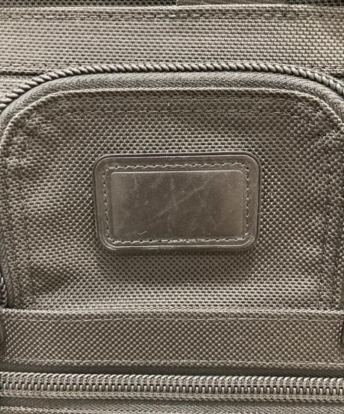 TUMI（トゥミ）TUMI (トゥミ) オーバーナイト・エクスパンダブル・ボーディングブリーフケース ブラックの古着・服飾アイテム