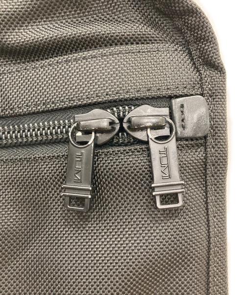 TUMI（トゥミ）TUMI (トゥミ) オーバーナイト・エクスパンダブル・ボーディングブリーフケース ブラックの古着・服飾アイテム