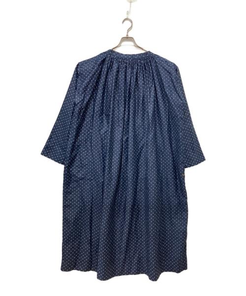 45R（フォーティファイブ・アール）45R (フォーティファイブ・アール) ドットプリントのシュシュスモックドレス ネイビー サイズ:Freeの古着・服飾アイテム
